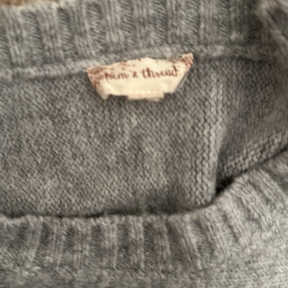 hem & thread round neck sweater - Picture 8 of 8